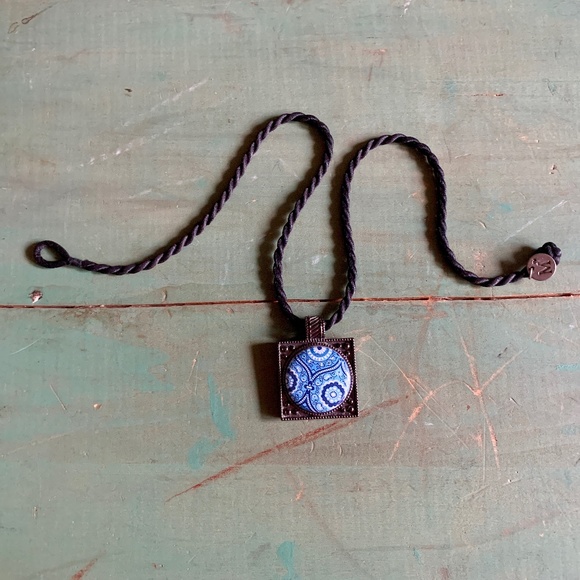Boho Perfect MAGNABILITIES Square Blue Boho Pendant on Black Cord - Picture 2 of 6